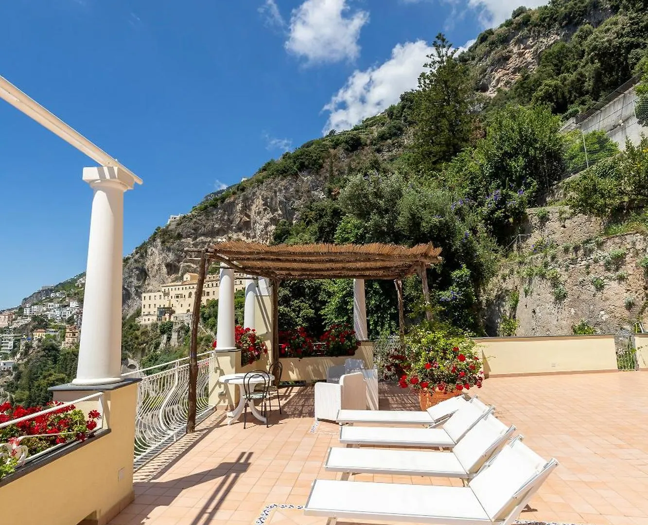 Apartments Amalfi Design Sea View Accessible By 250 Steps Italy