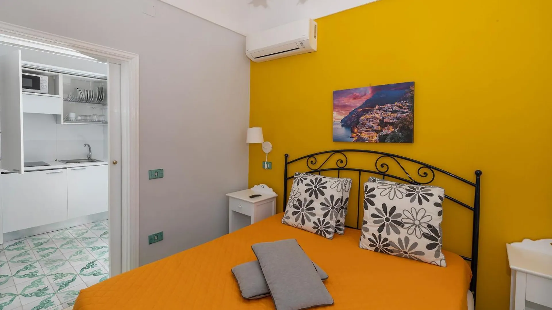 Apartments Amalfi Design Sea View Accessible By 250 Steps Italy