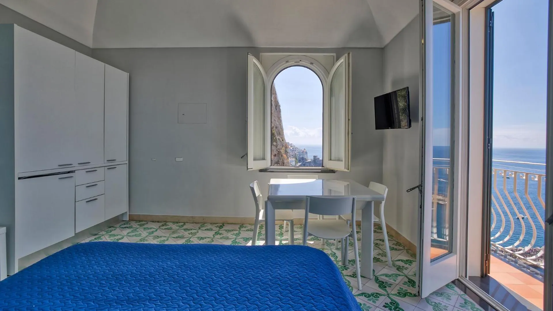 Apartments Amalfi Design Sea View Accessible By 250 Steps