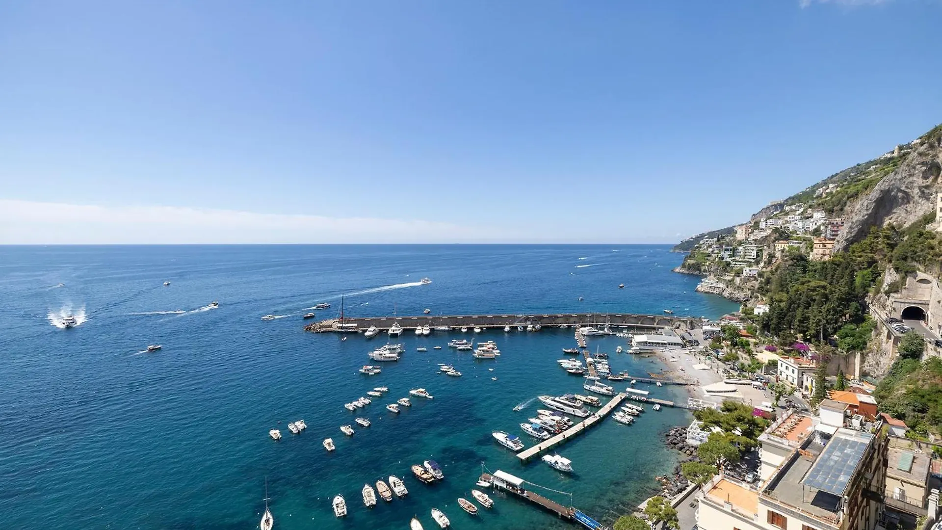 Apartments Amalfi Design Sea View Accessible By 250 Steps 0*,  Italy
