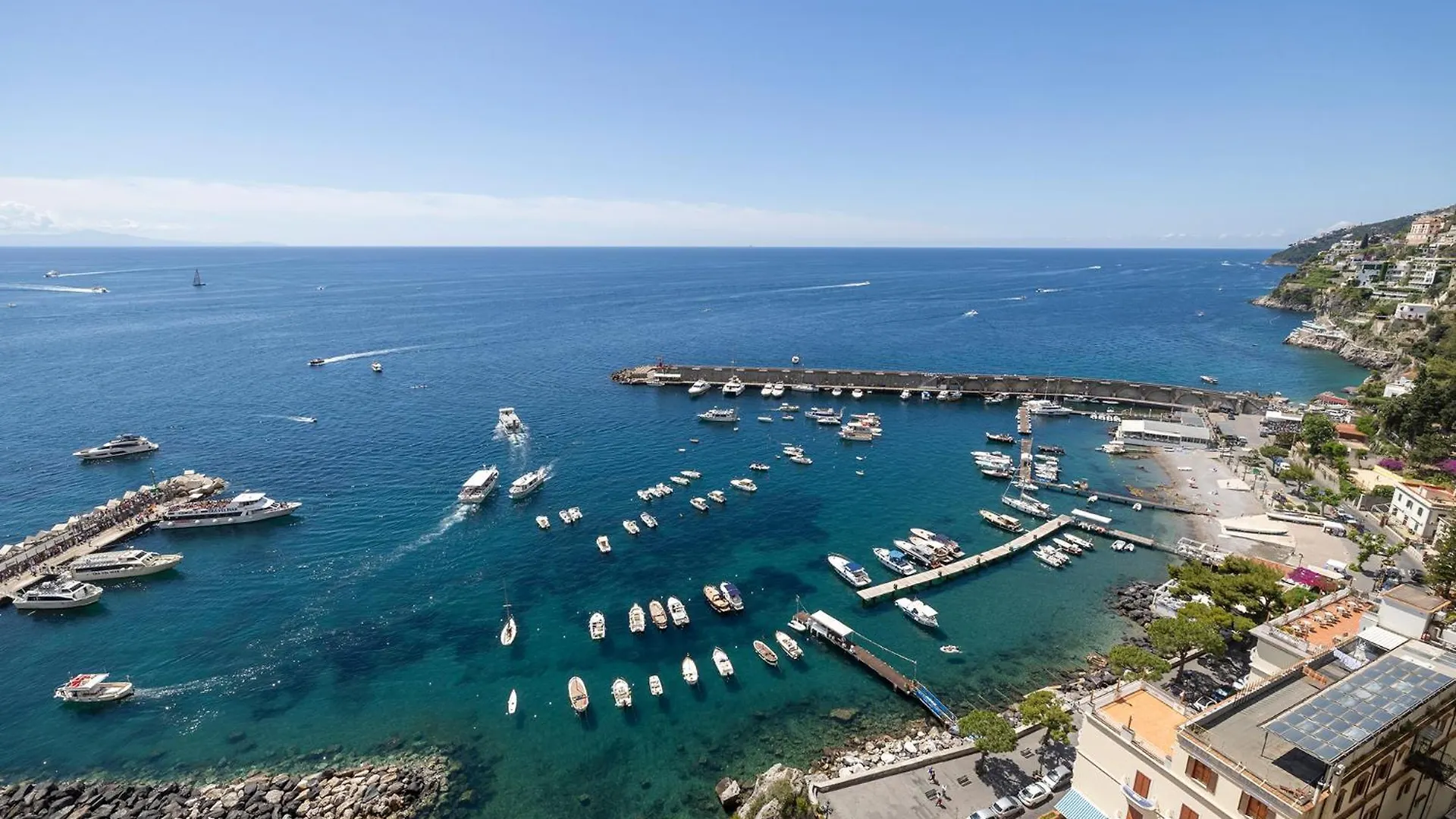 Apartments Amalfi Design Sea View Accessible By 250 Steps