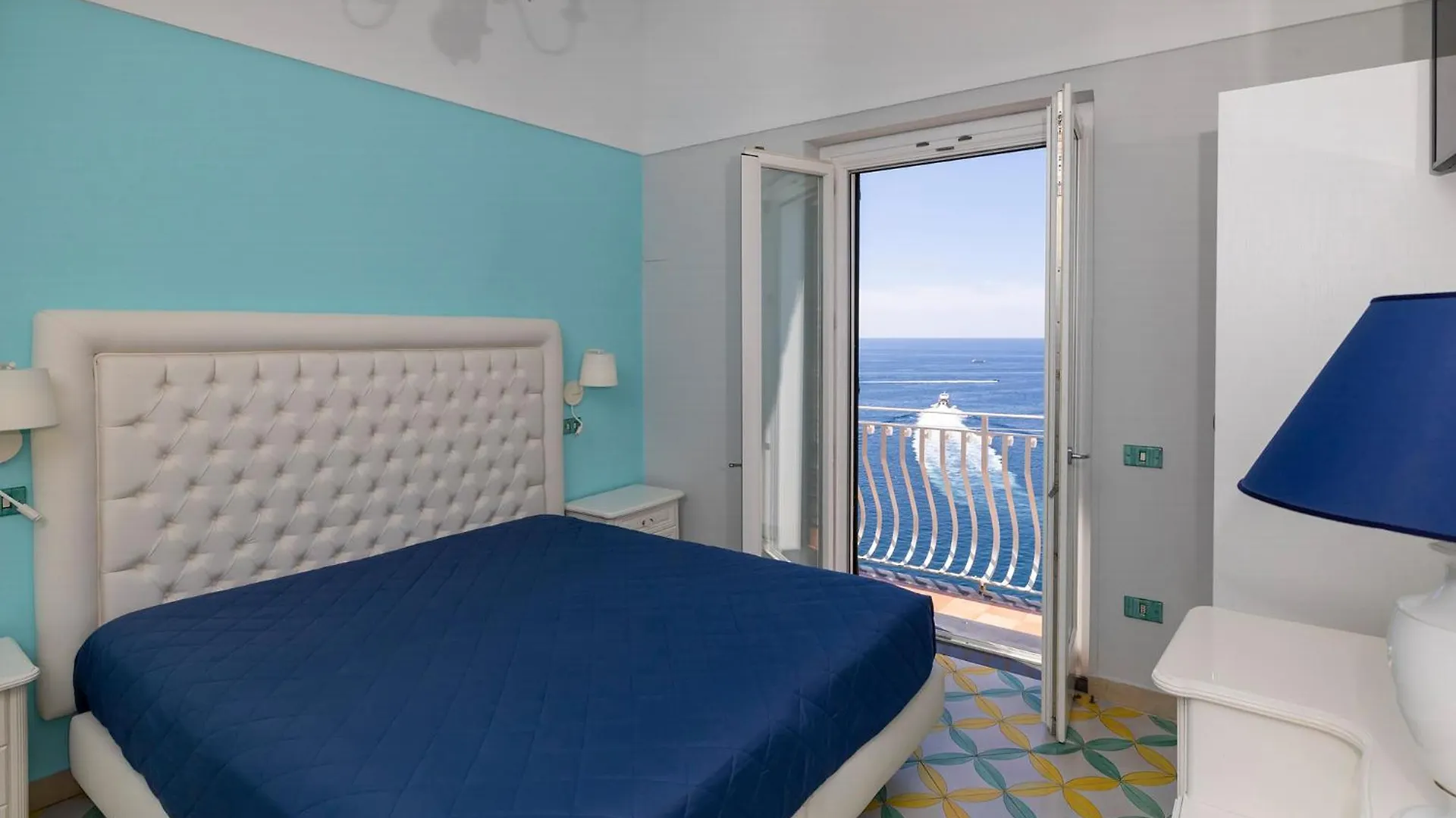 Apartments Amalfi Design Sea View Accessible By 250 Steps Italy