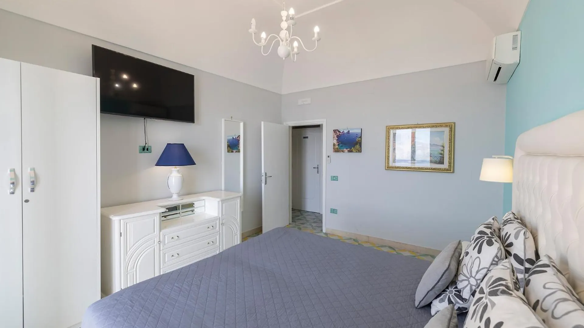 Apartments Amalfi Design Sea View Accessible By 250 Steps 0*,